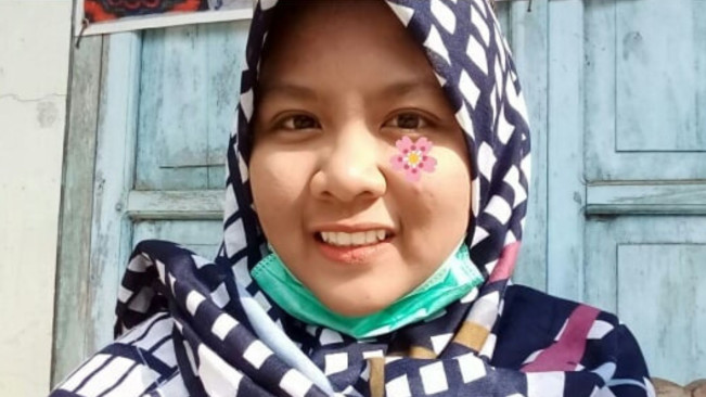 Sheila Arika menikah dengan Tarman, kakek usia 74 tahun (Instagram @sheila_arika)